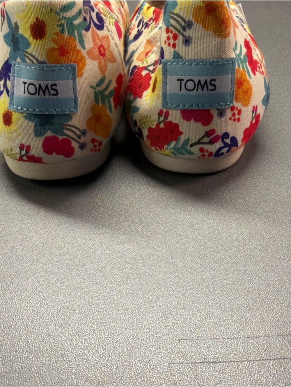 TOMS Women's Floral Canvas Flats Multicolor Slip-On US Size 9 - Picture 6 of 9